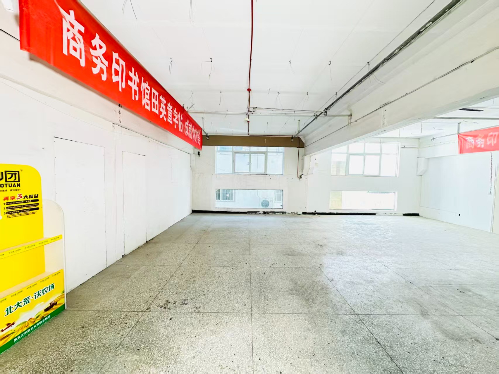 卓飞路人工智能（AI）应用企业 ✅ AI大模型应用及智能办公项目 ✅ 软件开发、数字技术企业 ✅ 电商直播、新媒体运营团队 ✅ 智能营销、智慧零售项目